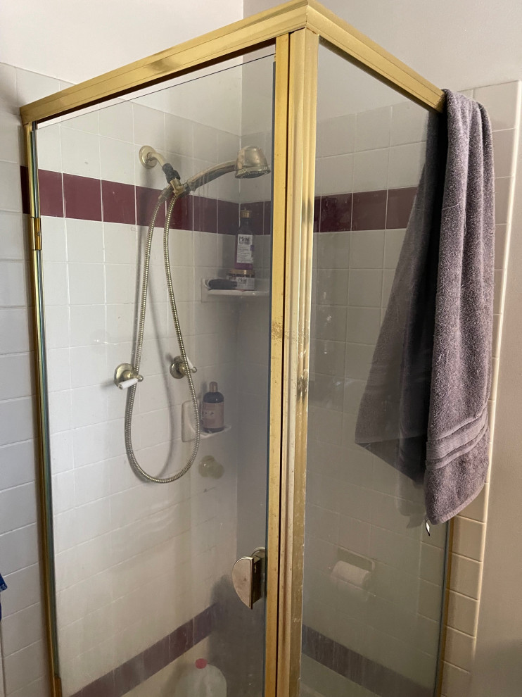 Calming Master Bathroom in Alameda
