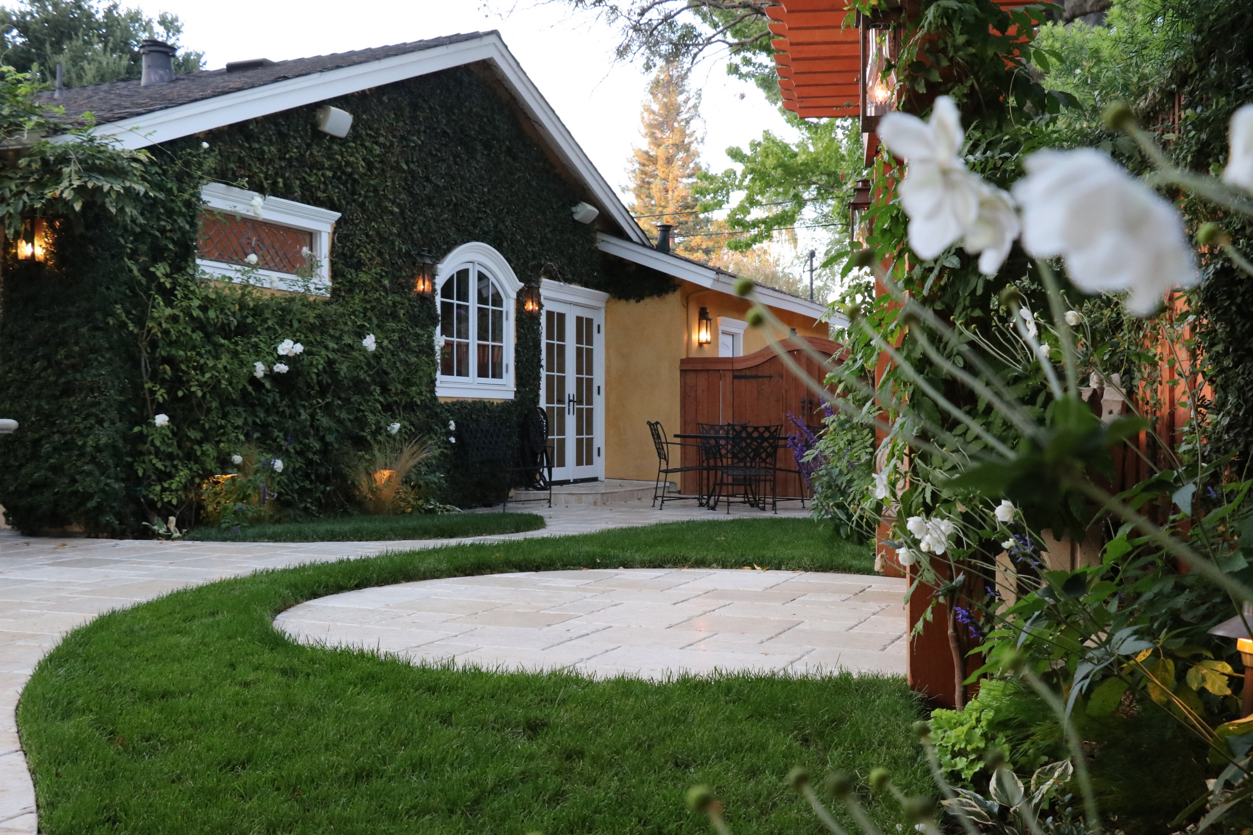 LITTLE FRENCH OASIS IN THE MIDDLE OF SILICON VALLEY