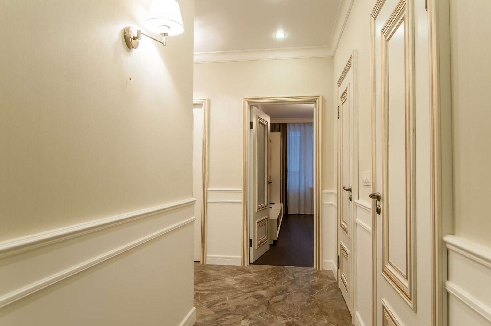 Квартира на набережной