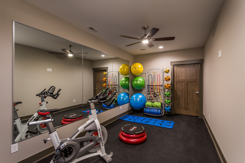 Design ideas for a transitional home gym in Indianapolis.