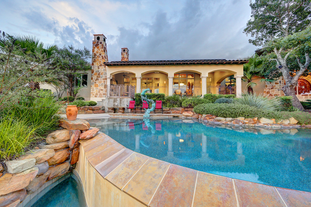 Arts and crafts home design photo in Austin