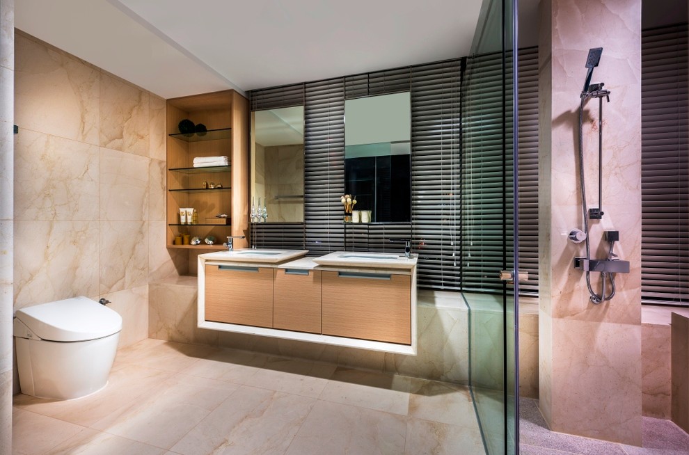 Inspiration for a modern bathroom in Singapore.
