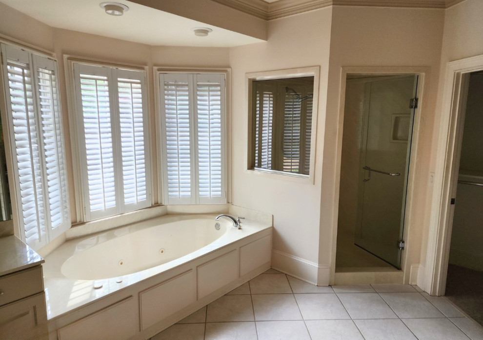 Example of a transitional bathroom design in Atlanta