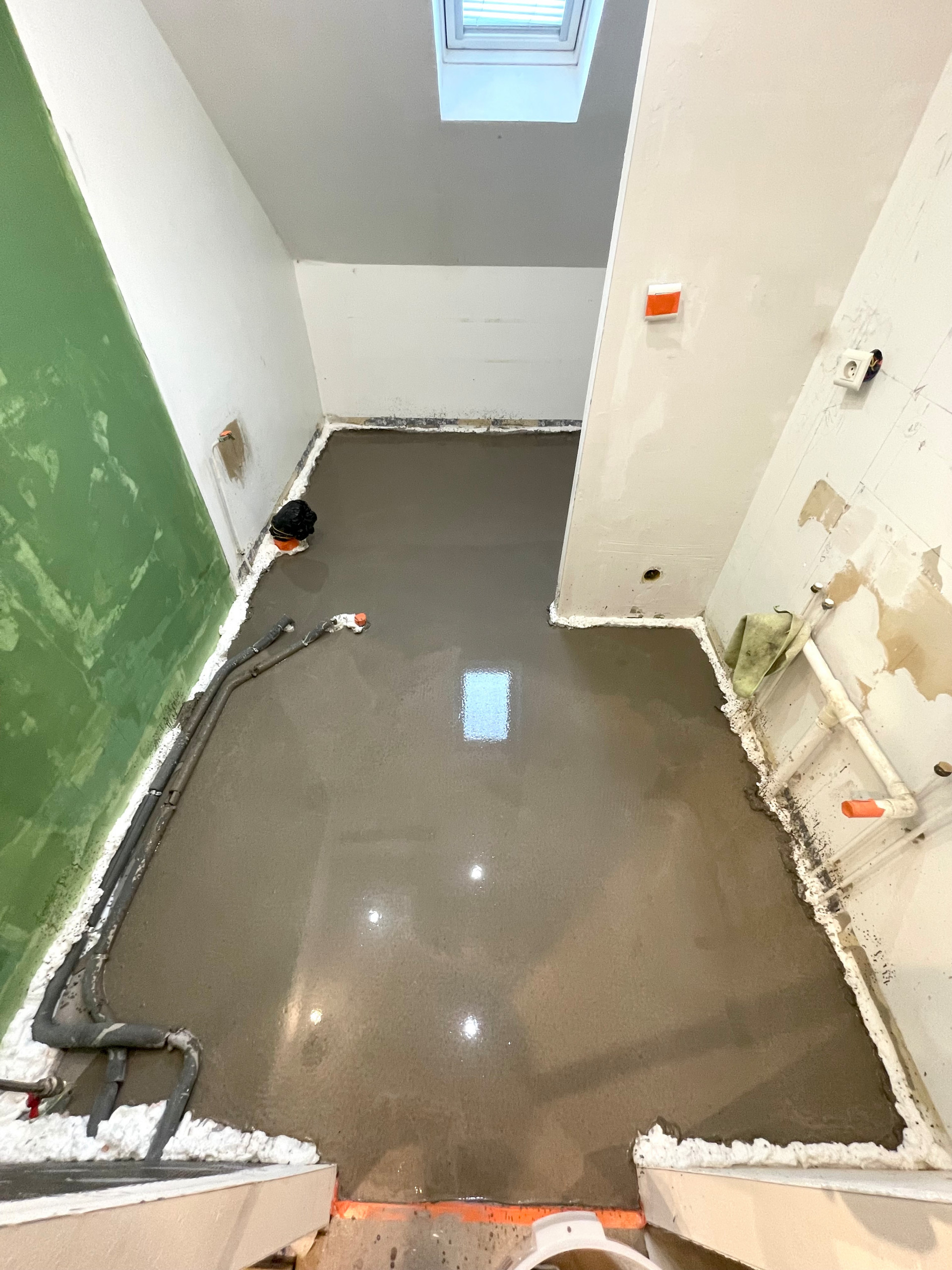 SALLE DE BAIN FAMILIALE: BAIN & DOUCHE et WC attenant