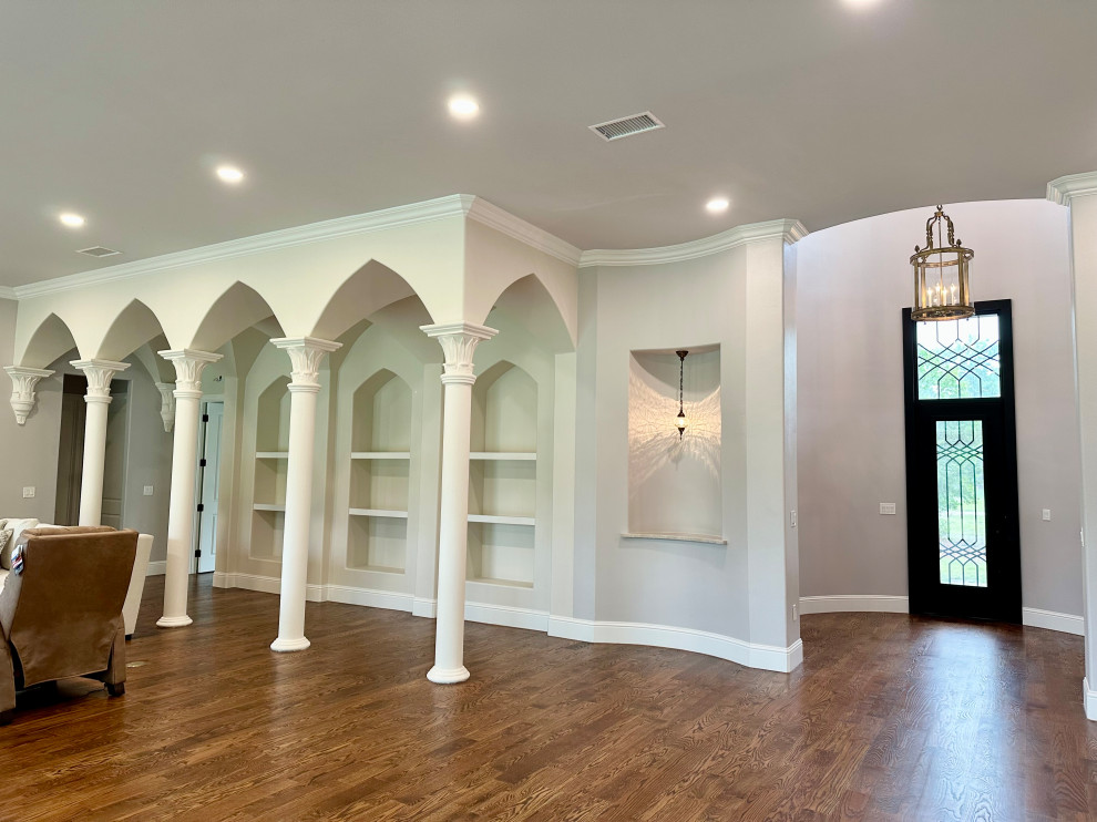Custom Home - Entry & Groin Ceiling Hallway - Wylie, TX