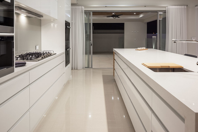 The Magical Multi-Generational Monaco contemporary-koek
