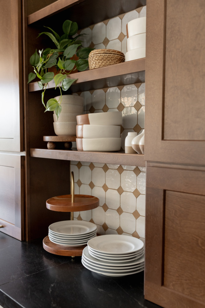 Home design - transitional home design idea in Phoenix