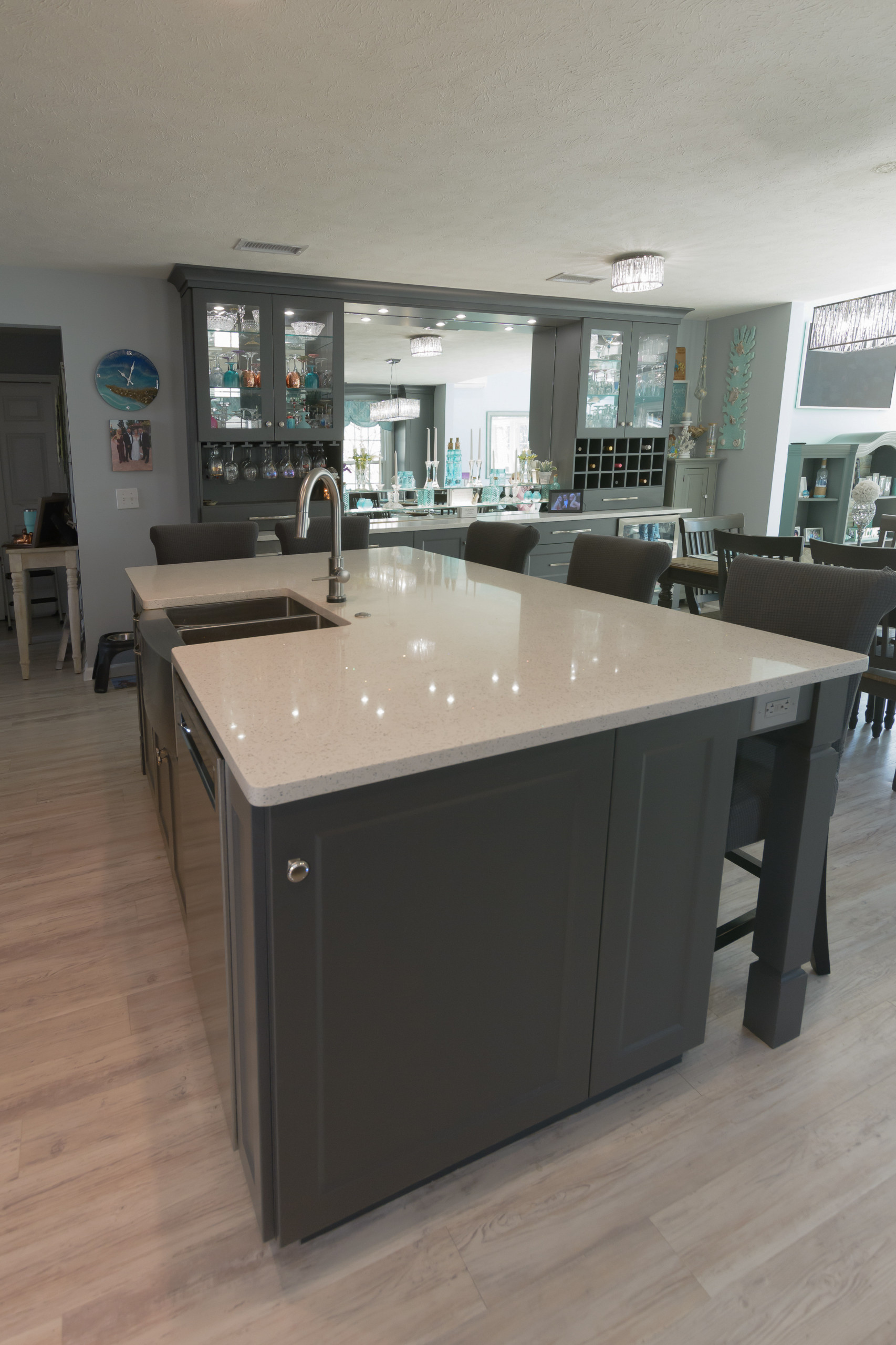 Surfside Beach Dark Kitchen with Bling