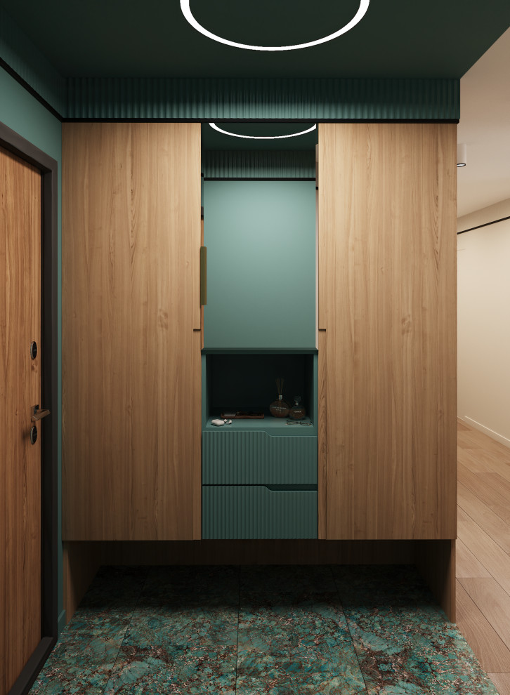 Яркая история