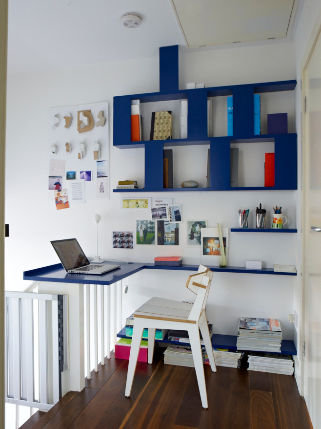 Design ideas for a traditional home office in London.