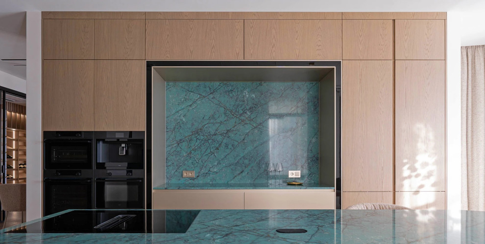 Giulia Novars впечатляет! Смелый акцент в интерьере кухни