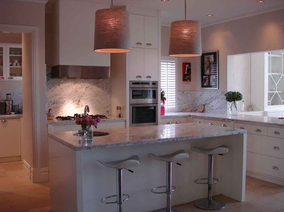 Inspiration for a timeless kitchen remodel in Perth