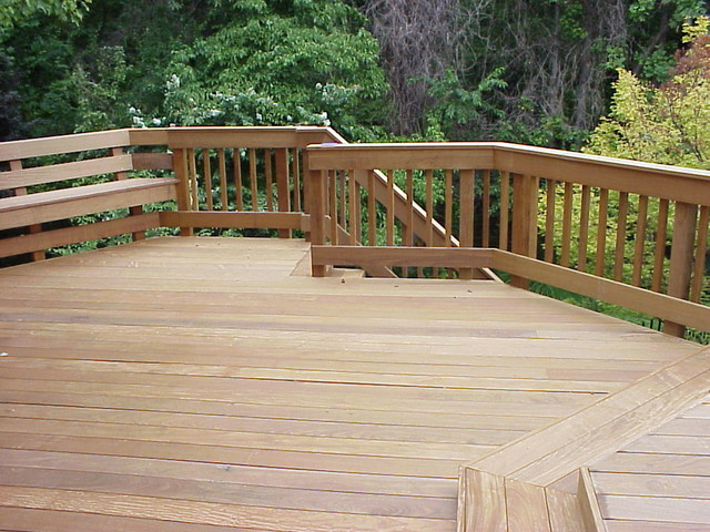 Burke deck american-traditional-terrace