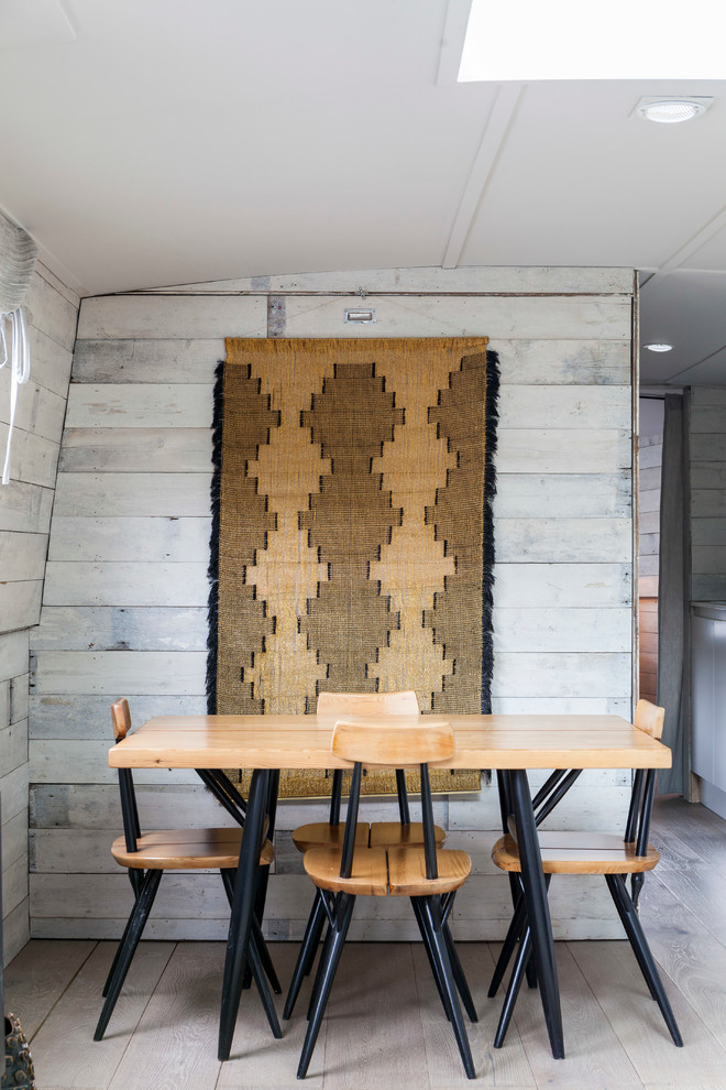 Photo of an eclectic dining room in London.