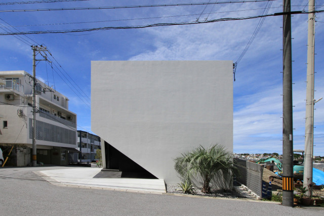 経塚の家 moderne