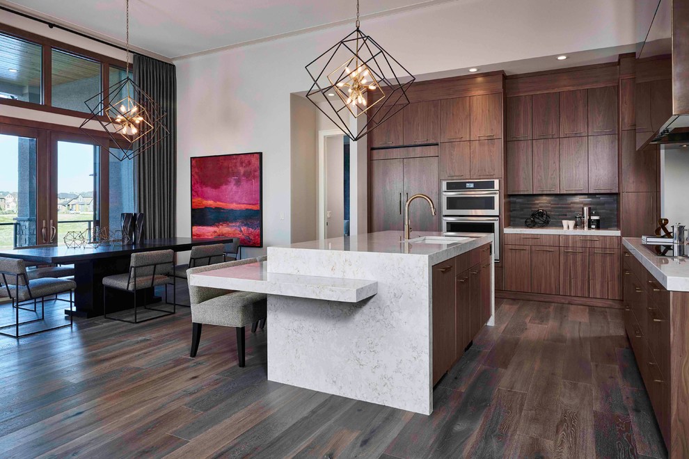 Kitchen - transitional kitchen idea in Calgary
