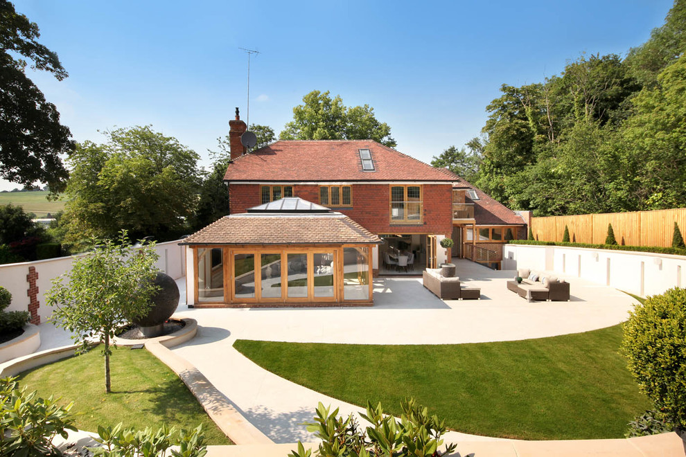 Contemporary exterior in Buckinghamshire.