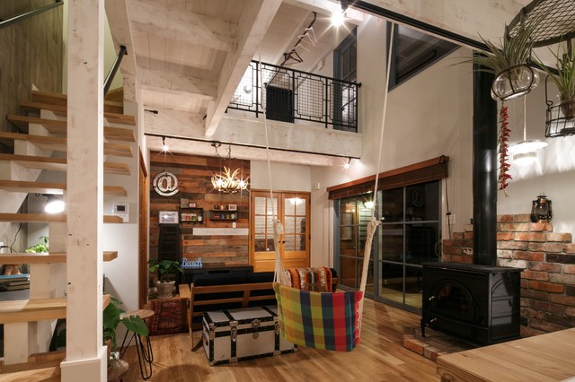 T's house industriel-salle-de-sejour