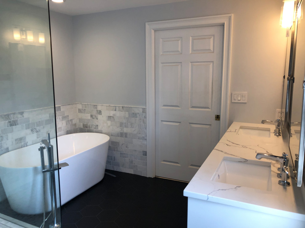 Crescent Bath