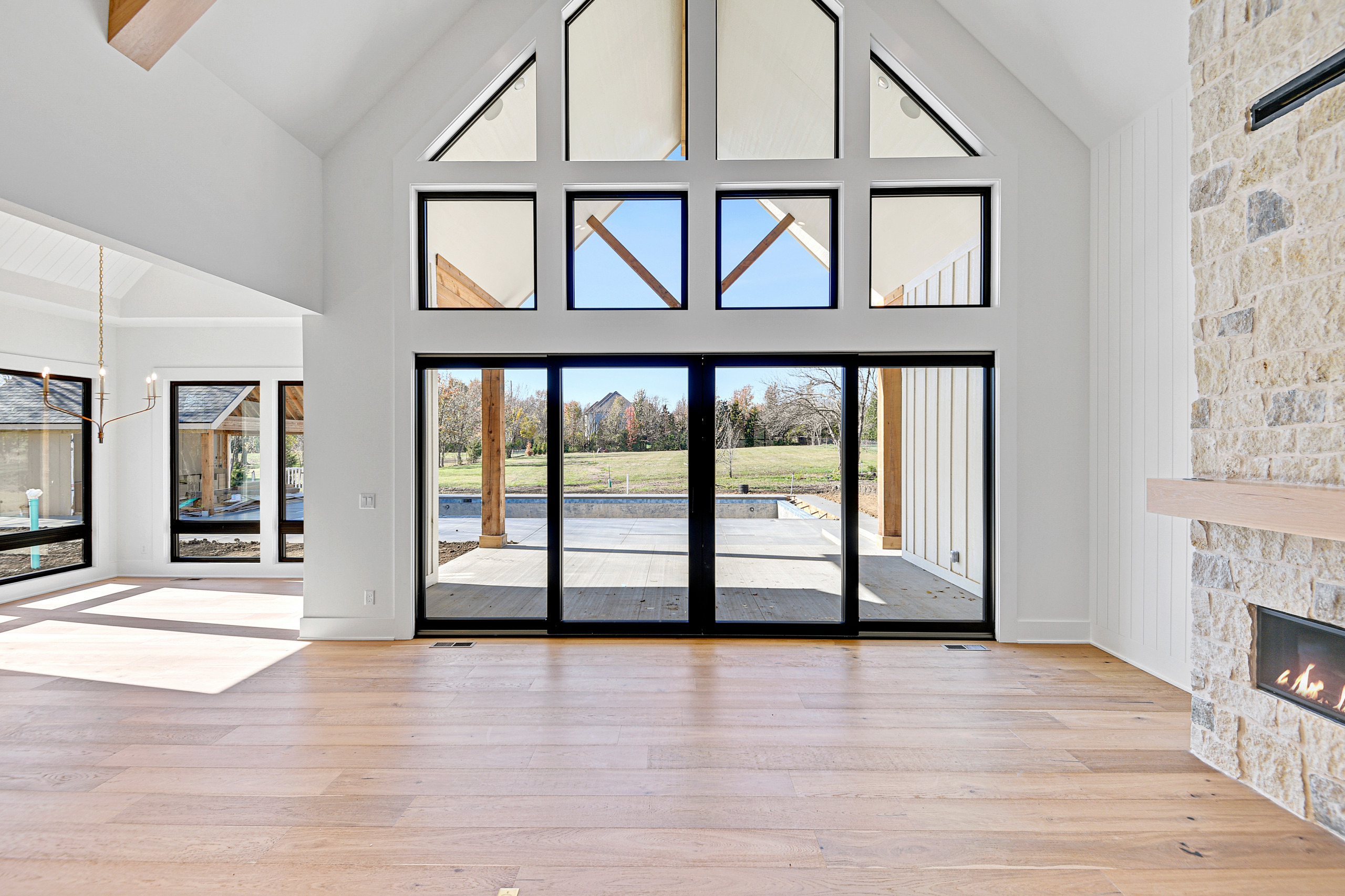 148th and Switzer, Custom Build