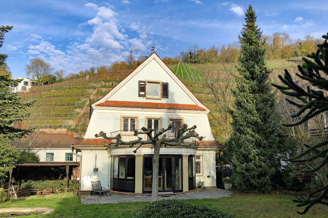 Verkauf Denkmalgeschützte Villa in Durlach Traditional Exterior