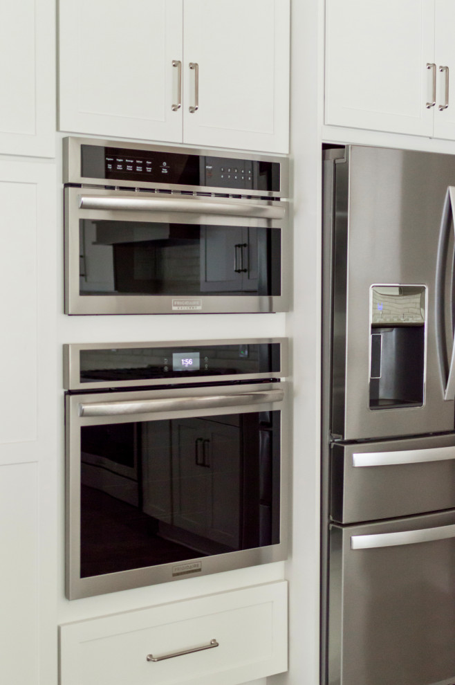 Kitchen in Three Tones