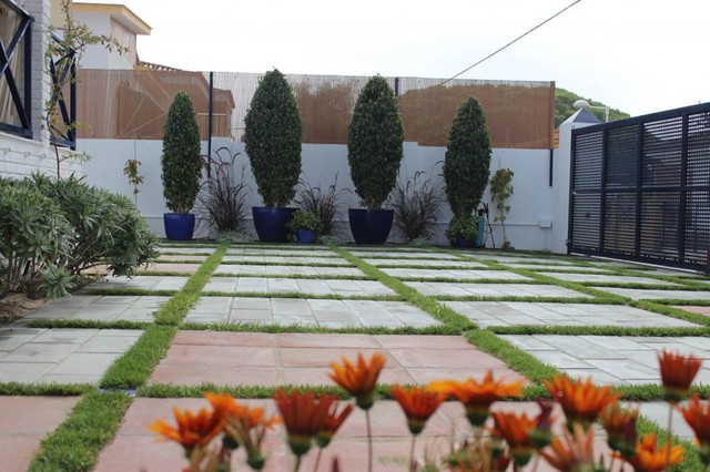 Azul Cobalto contemporary-garden