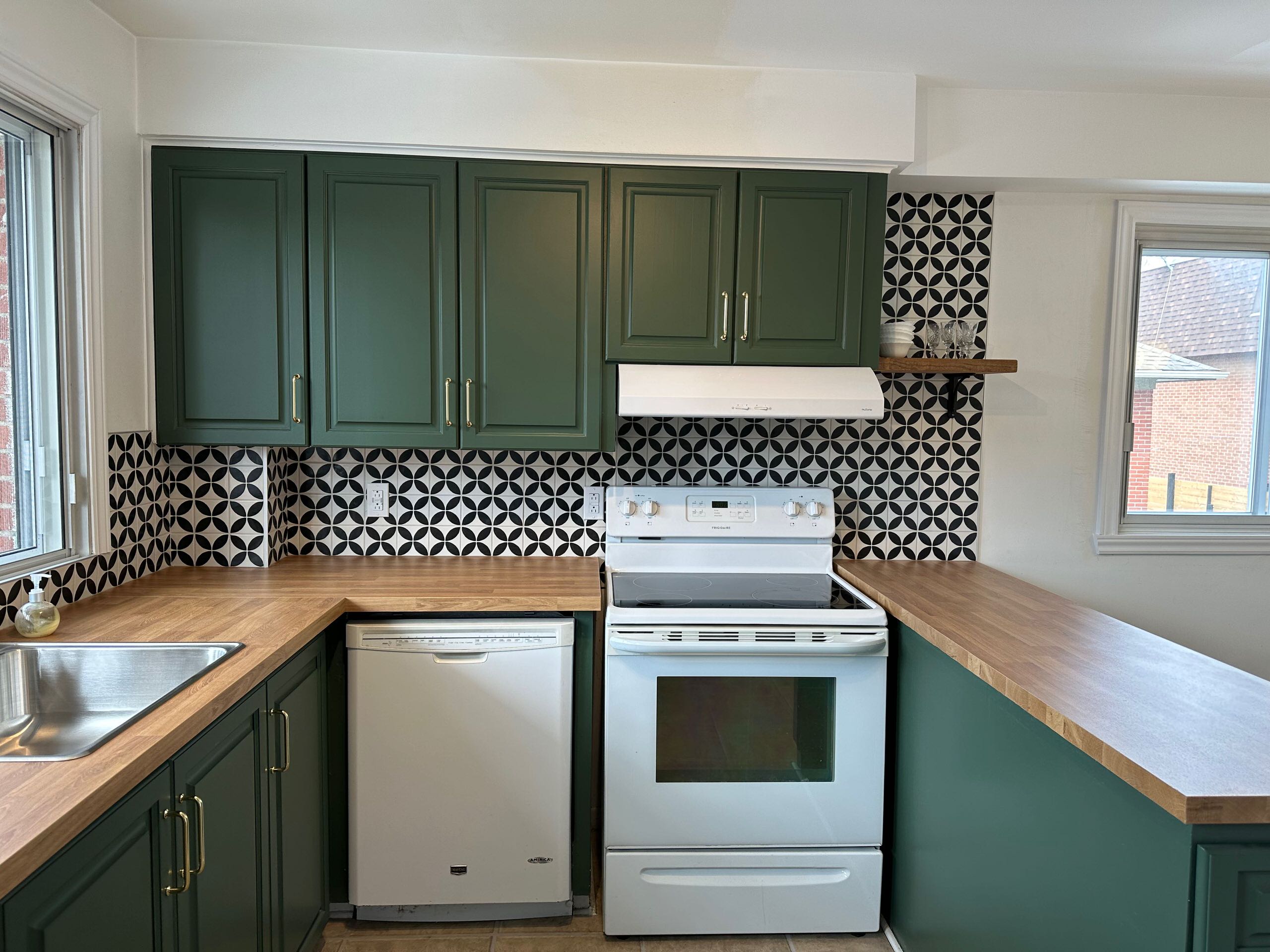 Greenfield Park - Cosmetic Updates to Kitchen