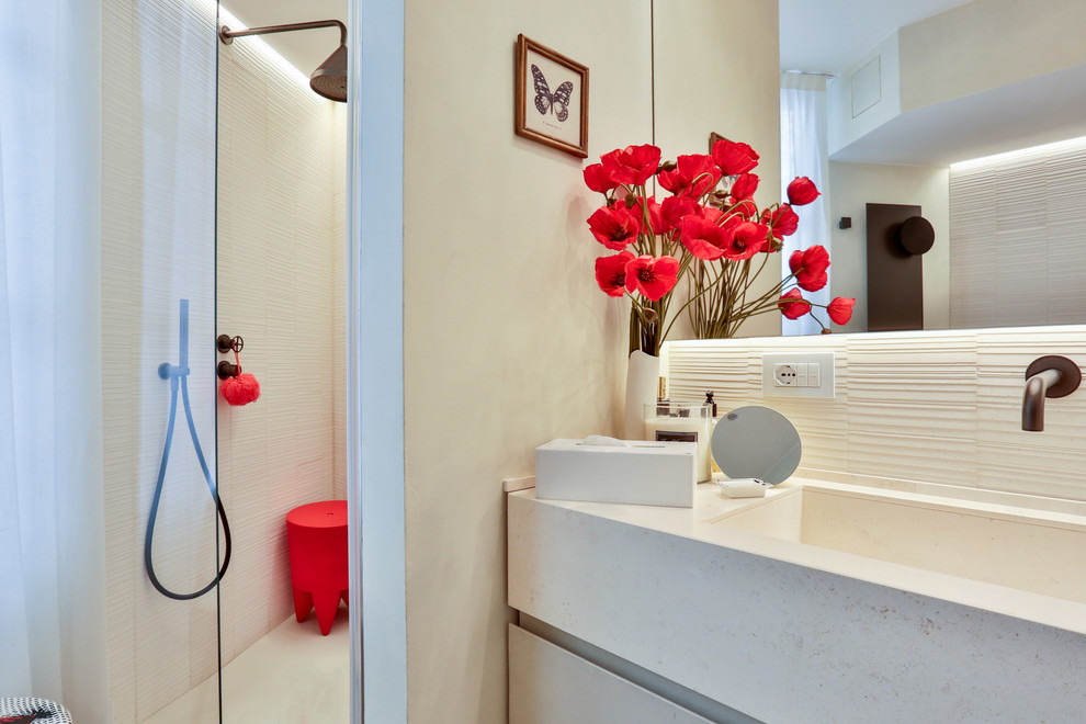 Example of an eclectic bathroom design in Turin