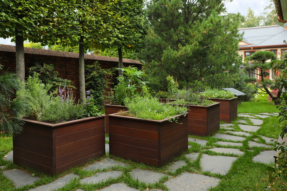 Коттеджный сад в Барвихе (дизайн и исполнение компании "Imperial Garden")