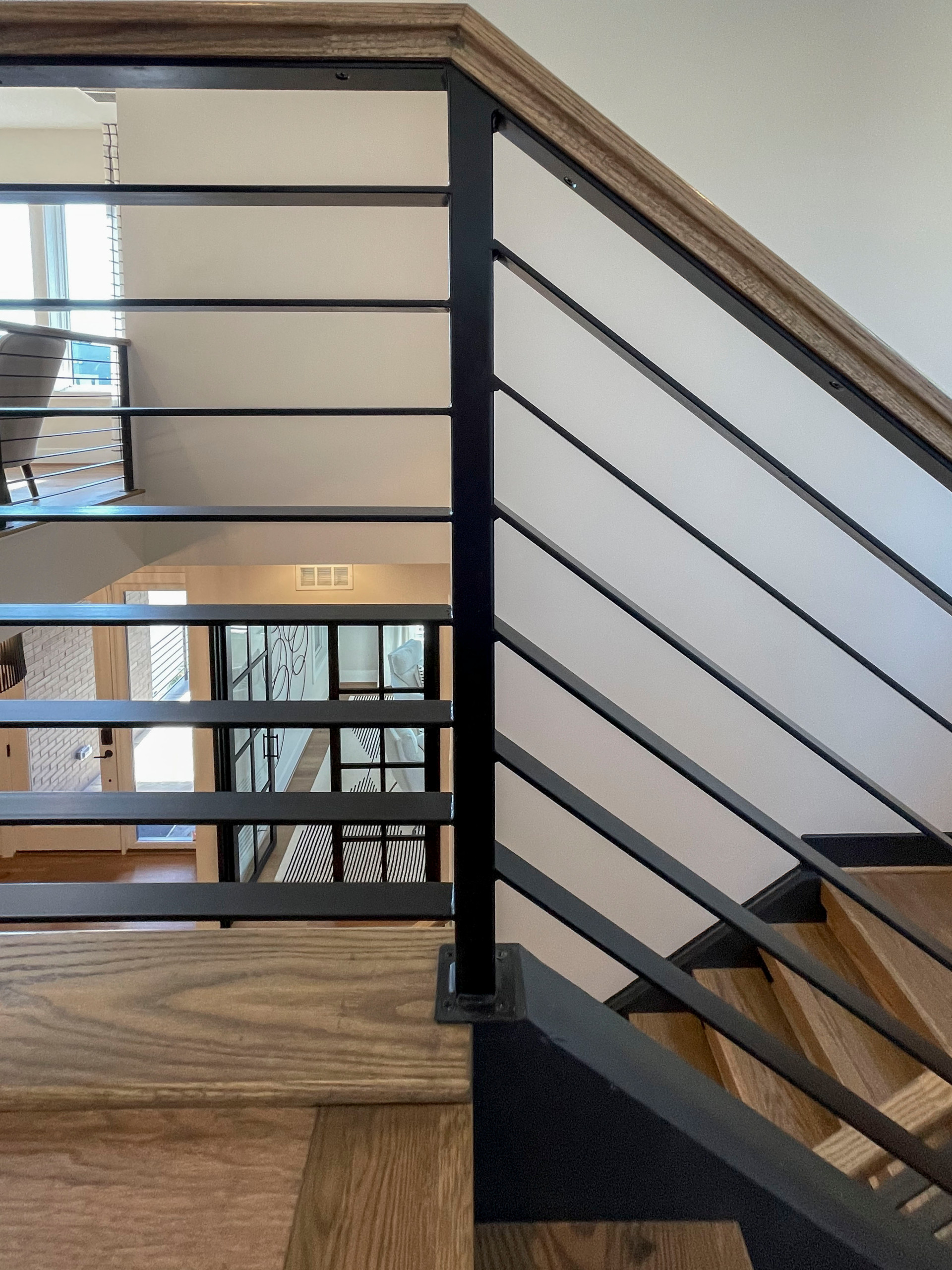 113_Floating Straight- Stringers with No Risers in Contemporary Home, Bethesda M