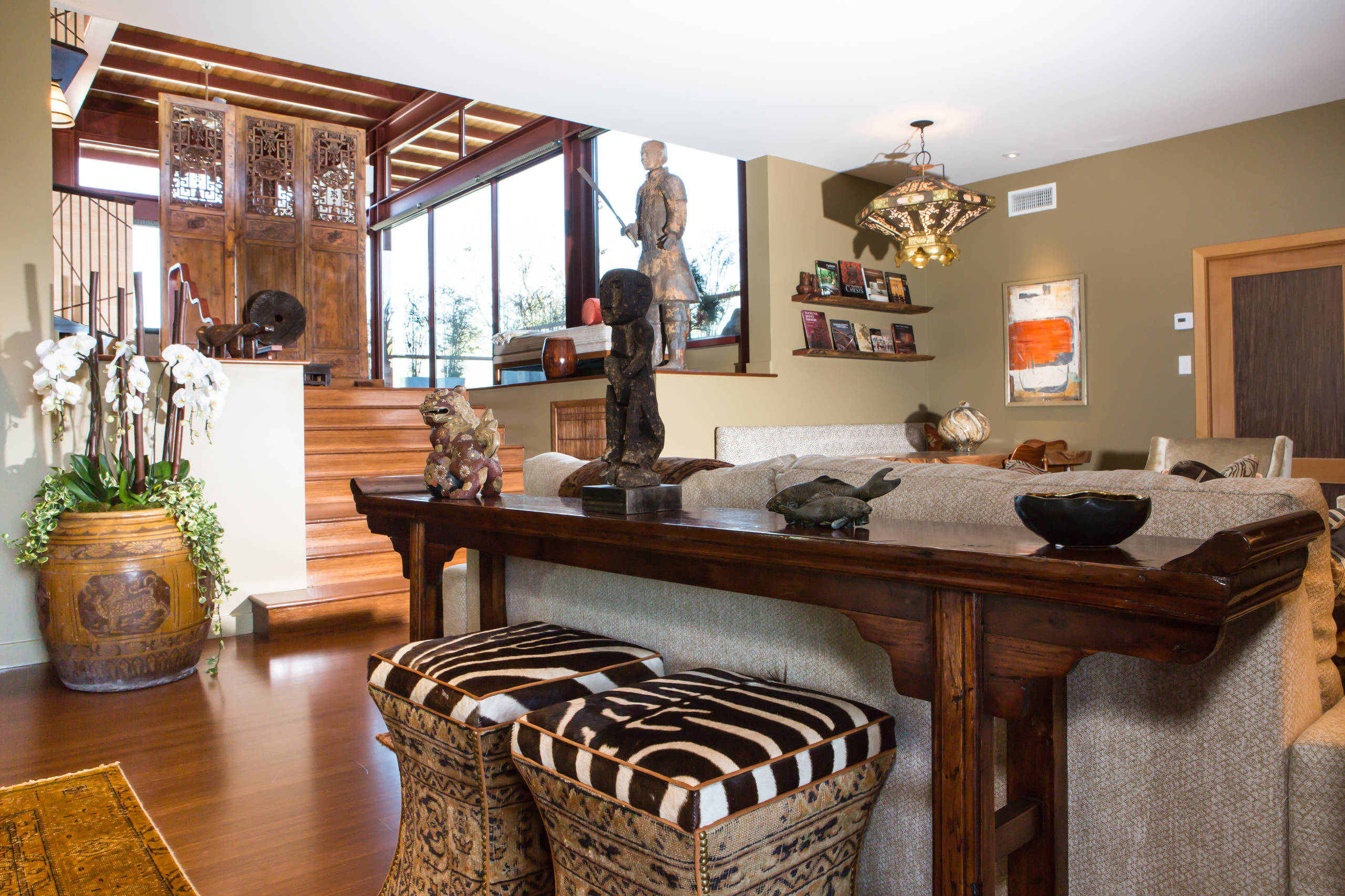 Houzz Tour: Modern Japanese Penthouse Atop a Designer’s Office