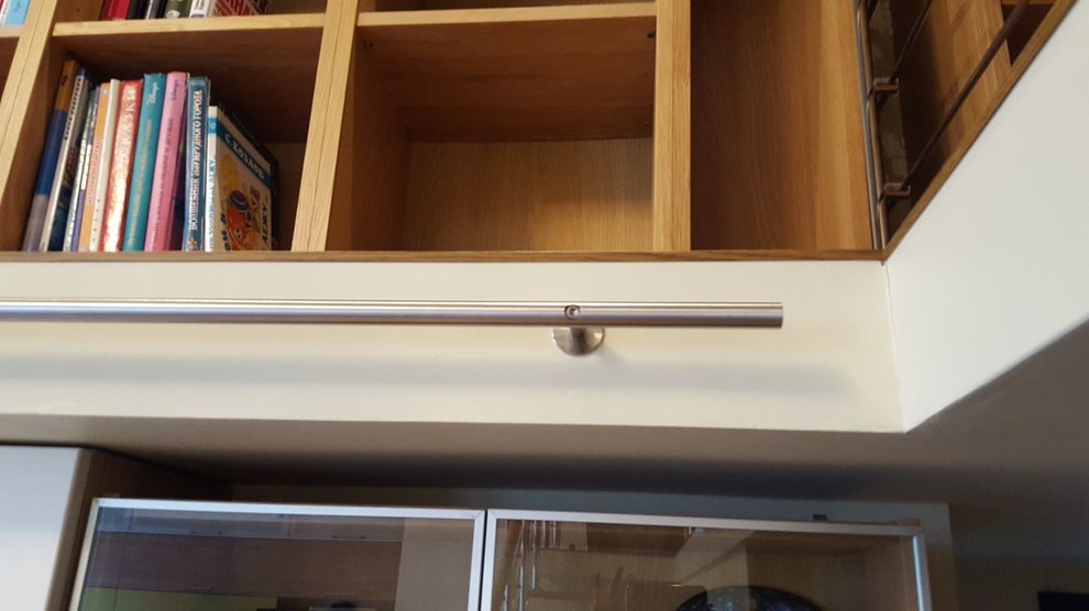 20180408 _ НОВОСИБИРСК - лестница мебельная с крючками - модель Step-30 hook