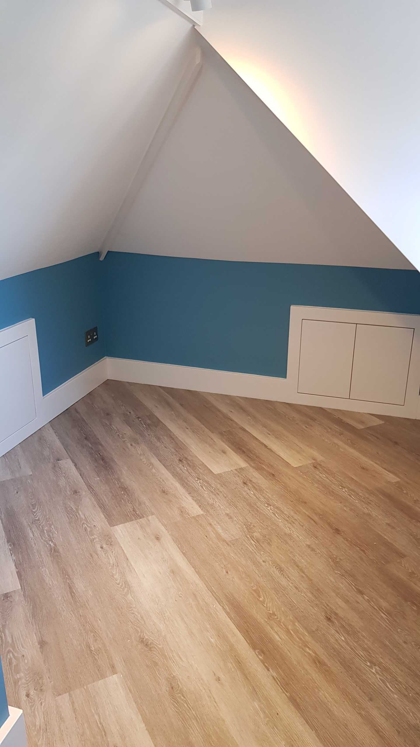 Double bedroom and family bathroom
