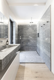 Rivestimento Bagno Moderno Grigio.Bagno Moderno Con Piastrelle Grigie Foto Idee Arredamento Settembre 2020 Houzz It