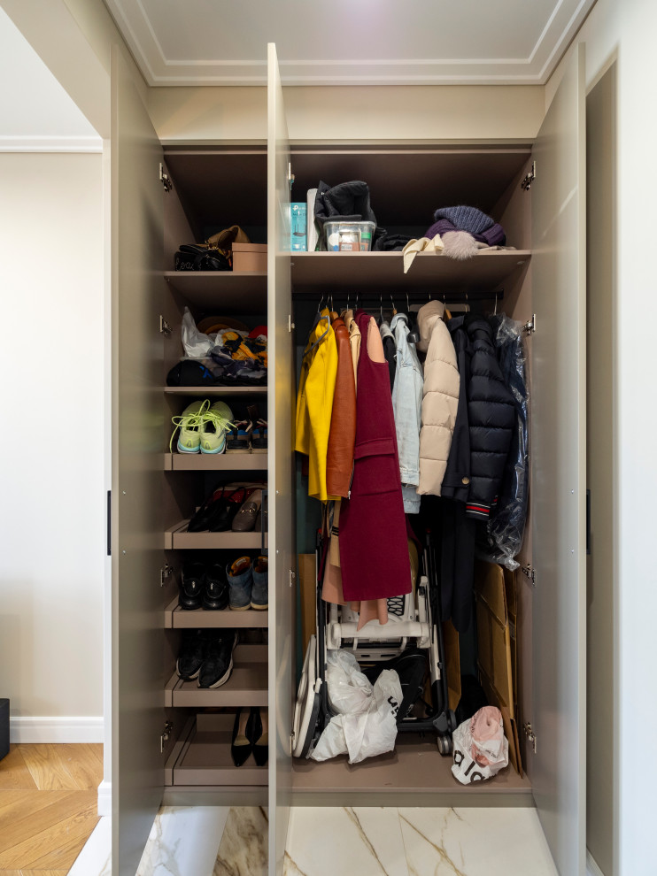 Меблировка прихожей в неоклассическом стиле оформление портала