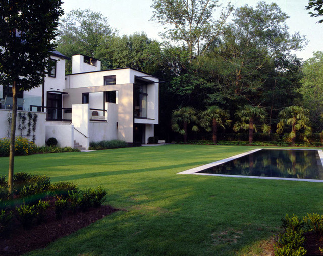 Transitional Exterior classique-chic-facade