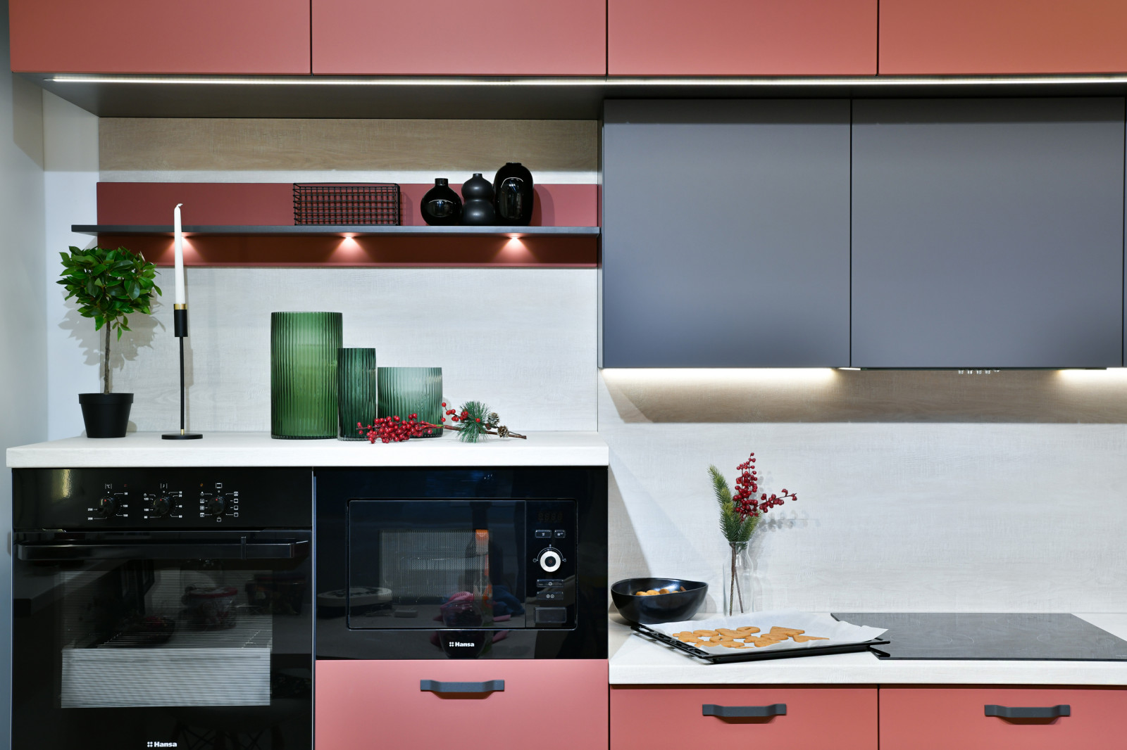 Кухня в треновых оттенках