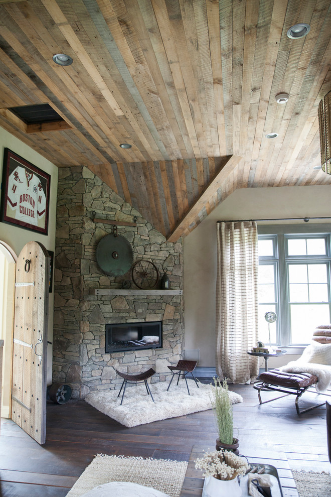 Home bar - rustic home bar idea in Boston