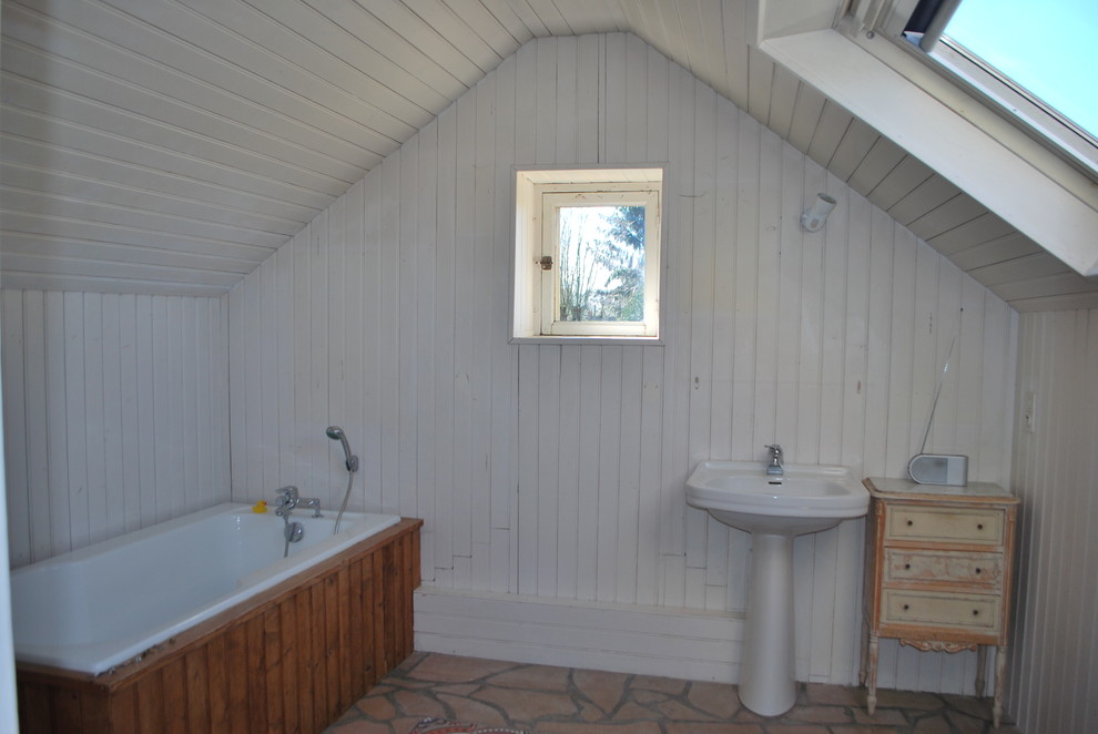 Fresque Murale dans la salle de bain.