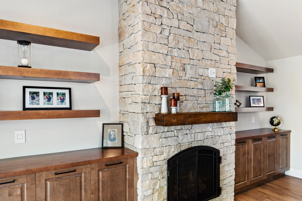 Home design - transitional home design idea