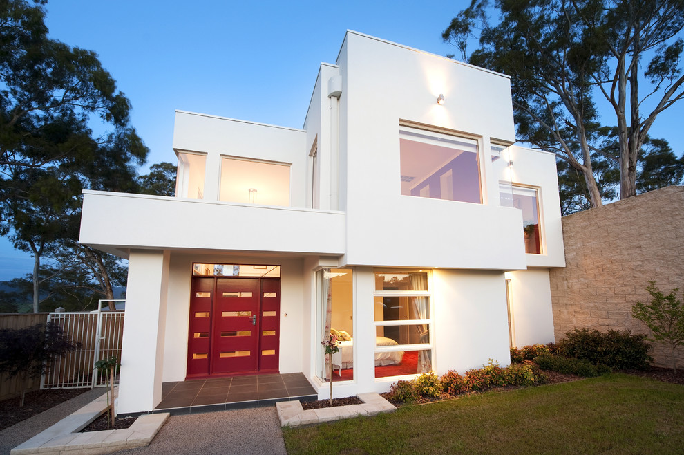 This is an example of a modern two-storey white exterior in Melbourne.