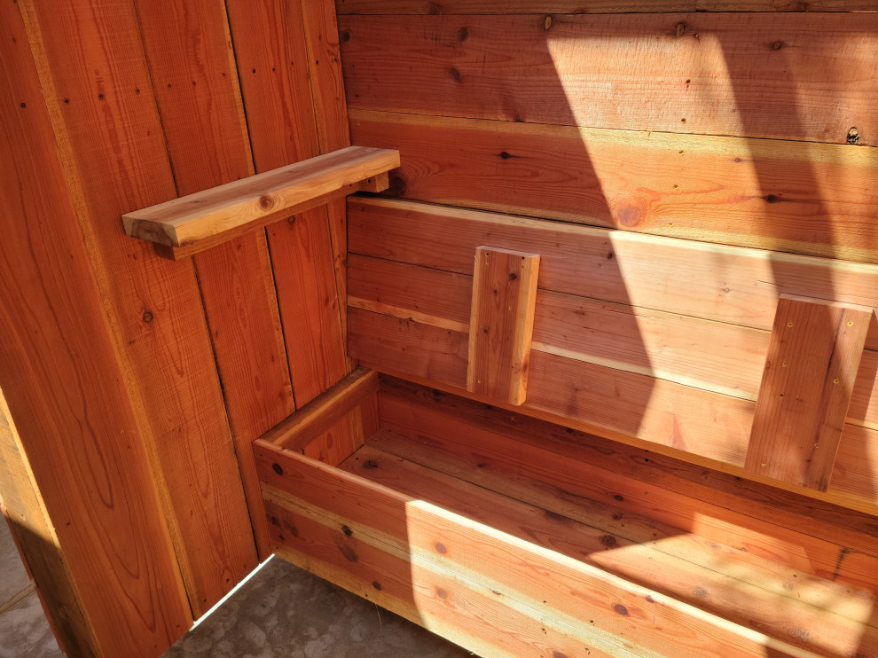 Outdoor Pool Bathroom (ADU)