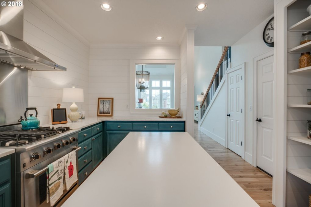 Kitchen - farmhouse kitchen idea