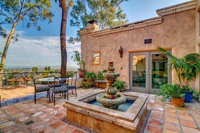 Spanish Colonial | Soledad Mountain Rd, La Jolla amerikansk-southwestern-gaardhave