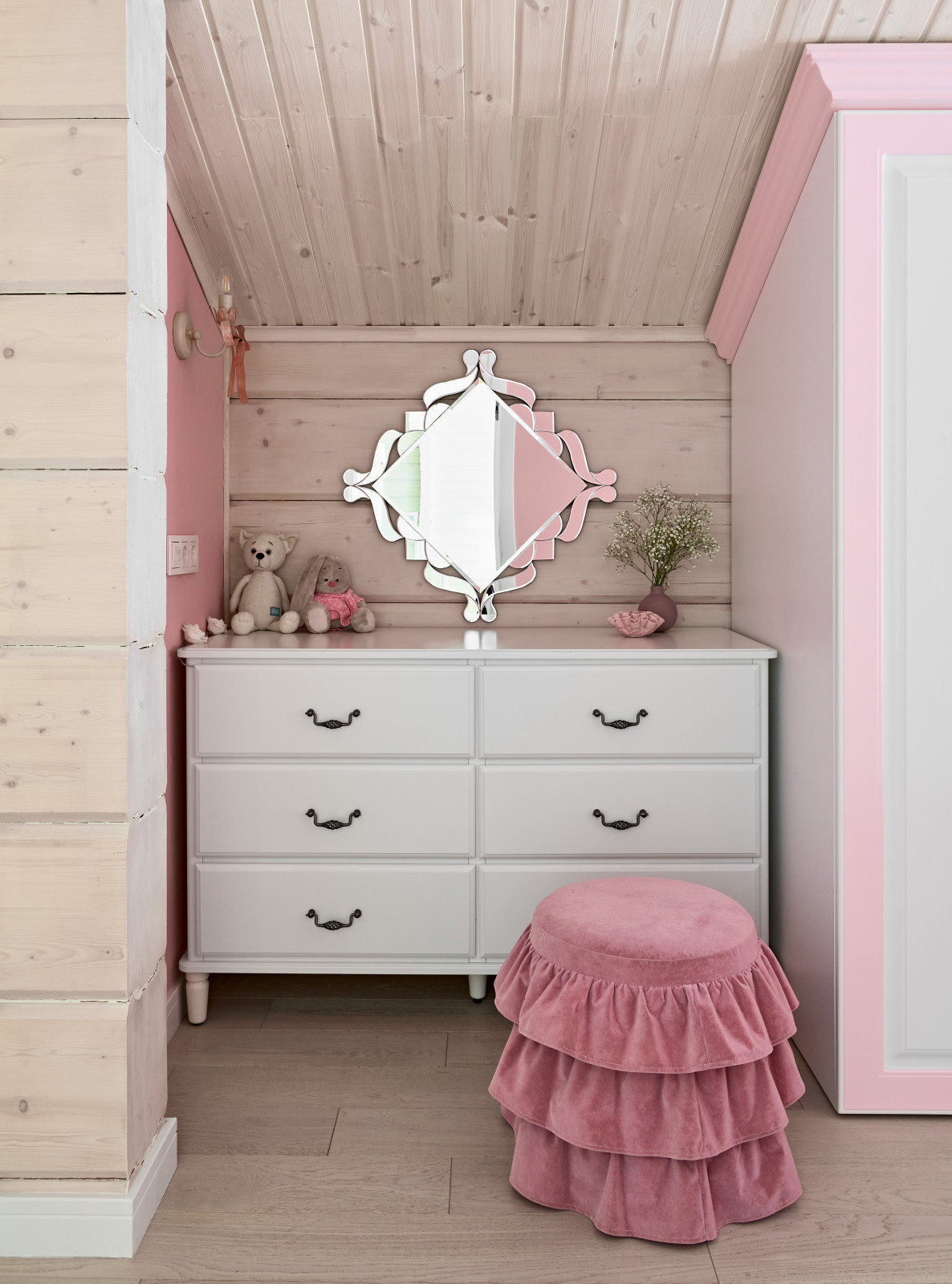 Современный загородный дом для большой семьи