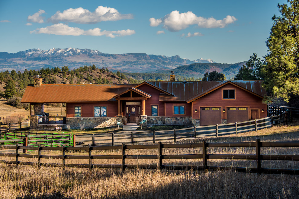 Home design - rustic home design idea in Denver