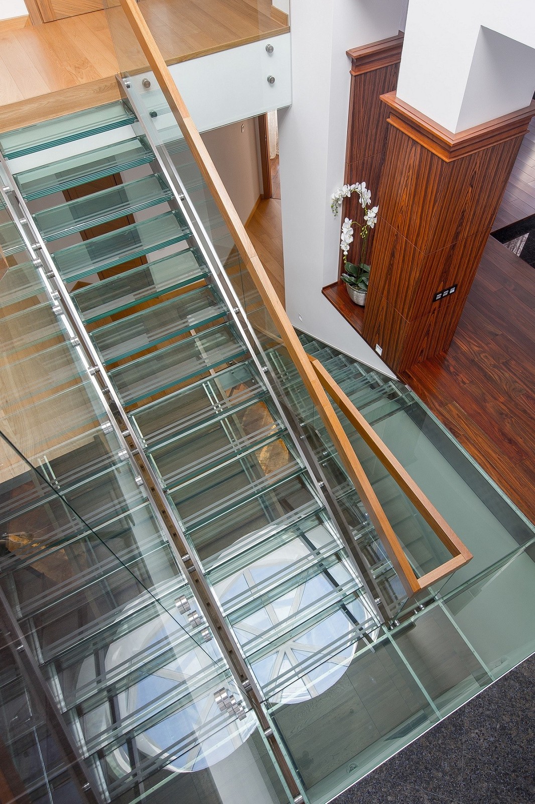 Дом с бассейном