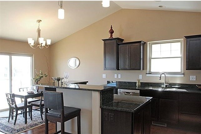 Transitional home design photo in Cedar Rapids