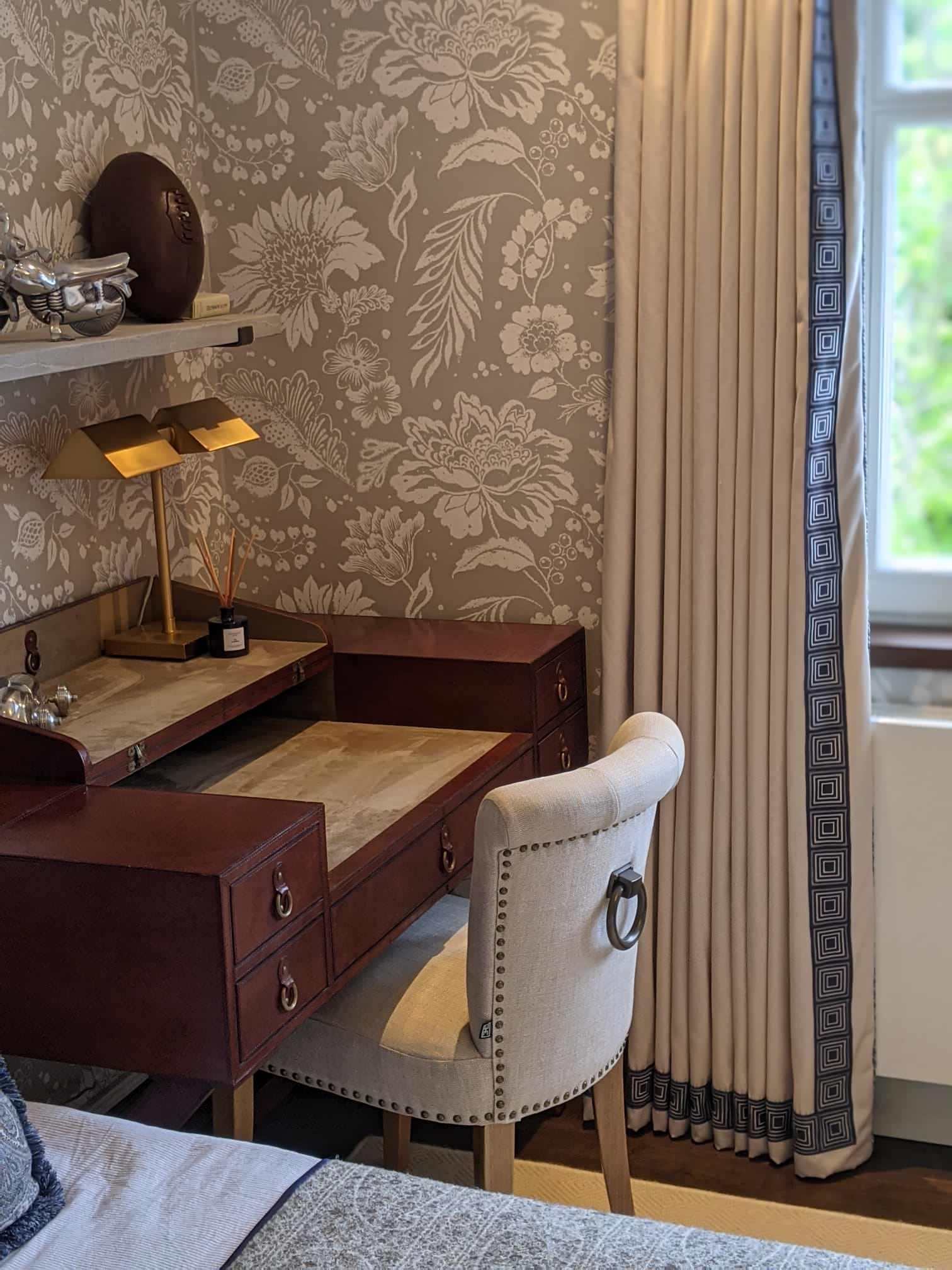 Tailor-made window treatments